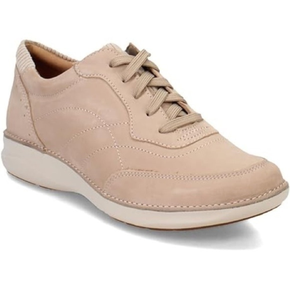 Clarks Womens Appley Tie Women's Trainers shoes size 9.5M